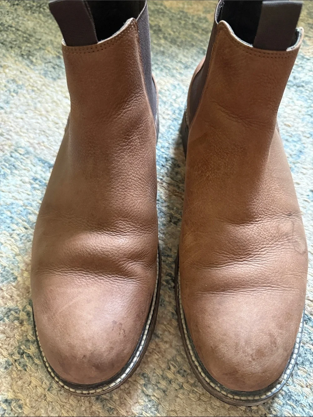 Men's Tan Leather Chukka Boots with Elastic Side Panels